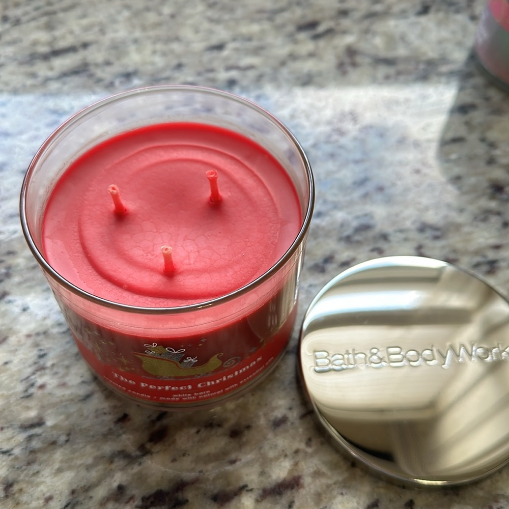 The Perfect Christmas candle - Picture 3 of 3